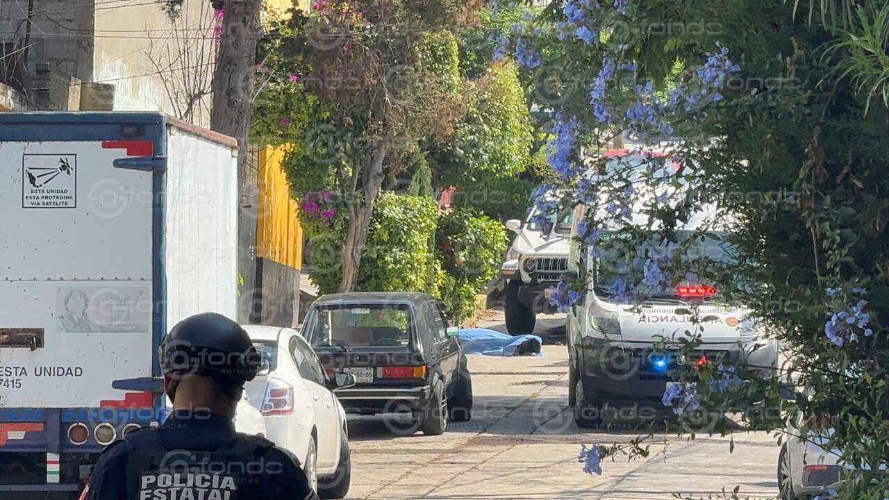 FEMINCIDIO #49. Tiran cuerpo de una mujer emplayado y con un disparo en calles de Edomex