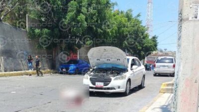 EJECUCIÓN: Conductor reparaba su carro cuando desconocidos llegaron a matarlo