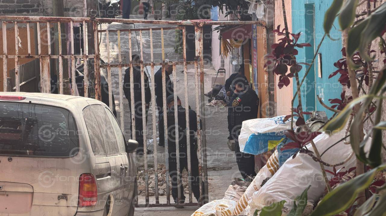 BRUTALIDAD. Hombre es asesinado entre andadores y escaleras; lo apuñalaron con saña