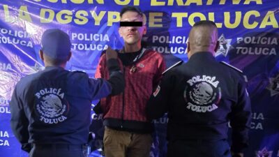VIDEO. Policías de Toluca sorprenden y atrapan a asaltante de camión de pasajeros
