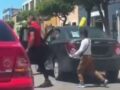 VIDEO: Mujer copiloto recibe fuerte golpiza por un simple conflicto vial