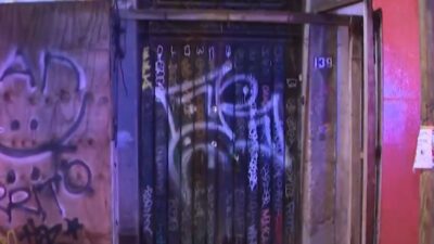 TERRIBLE: Joven trabajador cae seis metros en una casa que estaban demoliendo