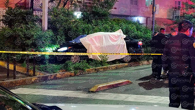 ÚLTIMA HORA. Un hombre y una mujer fueron ejecutados a bordo de un automóvil cerca de Paseo de la Reforma