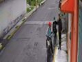 VIDEO: Joven hablaba por celular cuando asaltantes en moto lo encañonaron