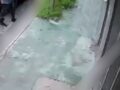 VIDEO: Agente de la fiscalía golpea a un joven vecino y lo amenaza de muerte
