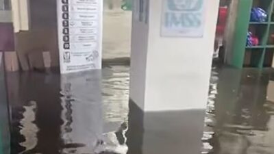 VIDEO: Hospital del IMSS se inunda a unos kilómetros del ‘bien cuidado’ estadio mundialista