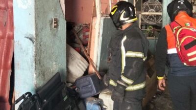 ALARMA: Abuelos preparaban el desayuno cuando su casa explotó; almacenaban thinner