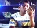 VIDEO: ‘Me da gusto’; señora regaña a su hijo borracho y detenido por no pagar en el bar