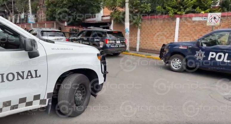 URGENTE: Guardia Nacional y policías llegan a una secundaria porque un menor traía un arma
