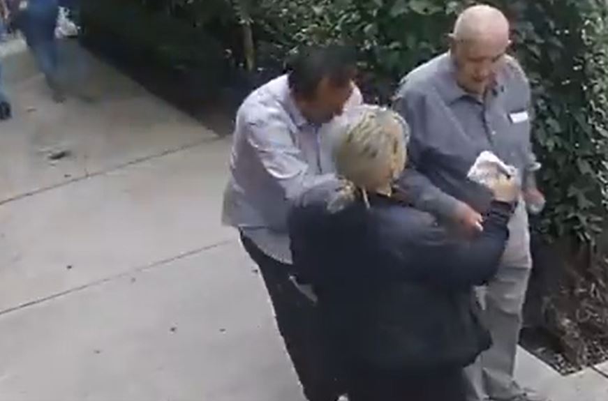 VIDEO: La mancha de mostaza; difunden nueva modalidad de robo contra abuelos