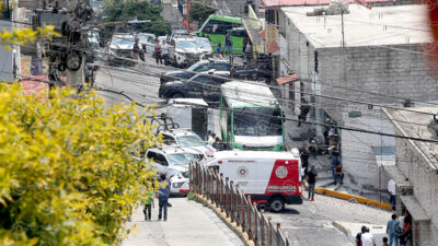 LAMENTABLE. Asesinan a balazos a chofer y checador de transporte público; fue un ataque directo