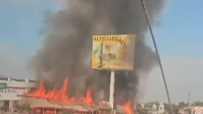 ÚLTIMA HORA. Infierno en la carretera; mueren dos personas calcinadas en una pipa de gas