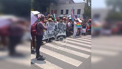 URGENTE: ‘Contra marcha’ LGBT y policías se enfrentan este ‘día del orgullo’