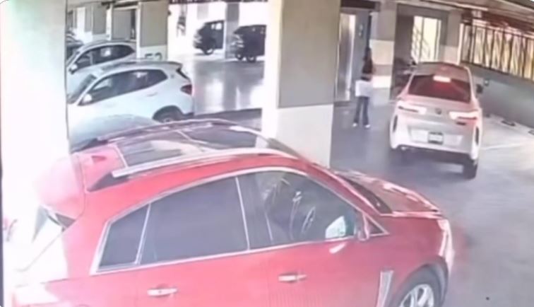 VIDEO: Revelan escalofriante video del feminicidio de Doris; su novio dijo que ella se cayó