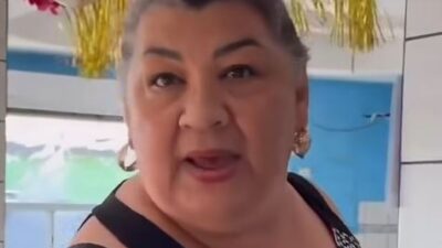 VIDEO: ‘Tienen mier…’; señoras arman un ‘teatrito’ para no pagar sus camarones