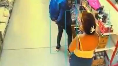 VIDEO: Farderas se llenan las ropas con mercancía en una tienda 3B
