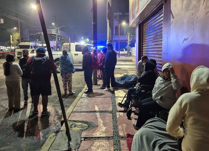URGENTE: Desalojan a cientos de vecinos por fuerte fuga en un ducto de gas