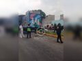 URGENTE:  Locos al volante se estrellan y terminan contra una estación del Metrobús