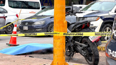 TRAGEDIA. Ricardo acababa de dejar a su hija en la escuela, se dirigía a su trabajo cuando una combi le quitó la vida