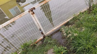 VIDEO: ‘Miren nada más…’; vecinos de ‘ooootro’ fraccionamiento viven inundados y abandonados por autoridades