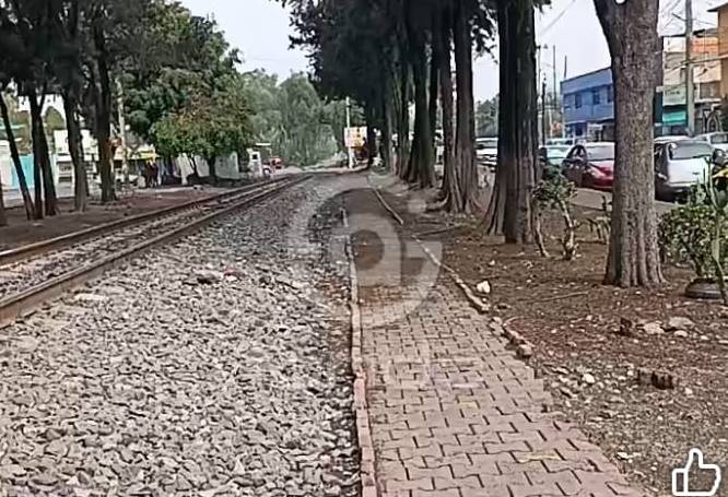 URGENTE: Lunes de tragedia; un hombre sin zapatos fue encontrado muerto junto a las vías