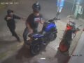 VIDEO: Chavo en moto se despedía de su novia cuando asaltantes llegaron a amenazarlos
