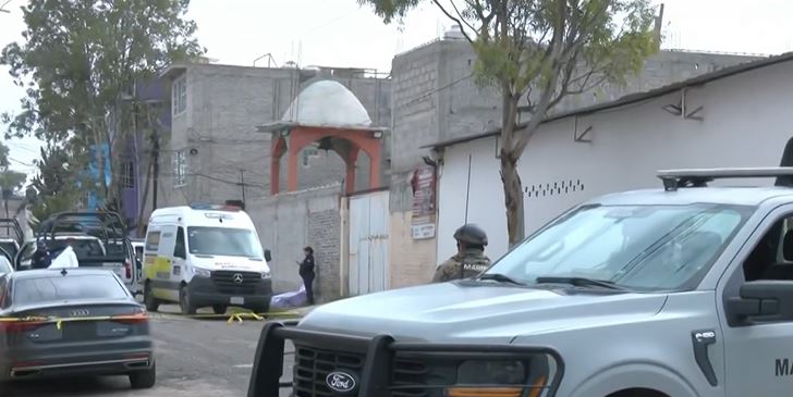 TERROR: Vecinos salen de casas y encuentran un cuerpo embolsado en Ecatepec