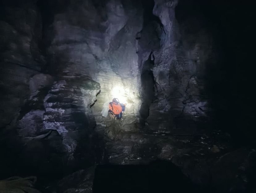 PESADILLA: Siete personas entraron a las grutas a vivir un infierno subterráneo; uno ya murió