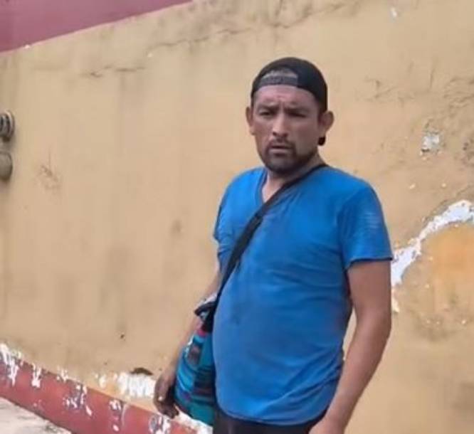 VIDEO: ‘¡Agárrenlos!’; sorprenden a rateros dentro de una casa y se echan a correr