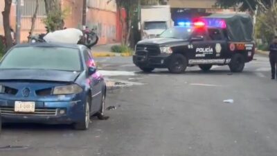 MACABRO: Cuerpo se descomponía en un auto afuera de una ‘Voca’ del IPN
