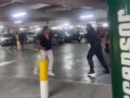 VIDEO: ‘Juniors’ se dan con todo por un laminazo en el estacionamiento de una plaza