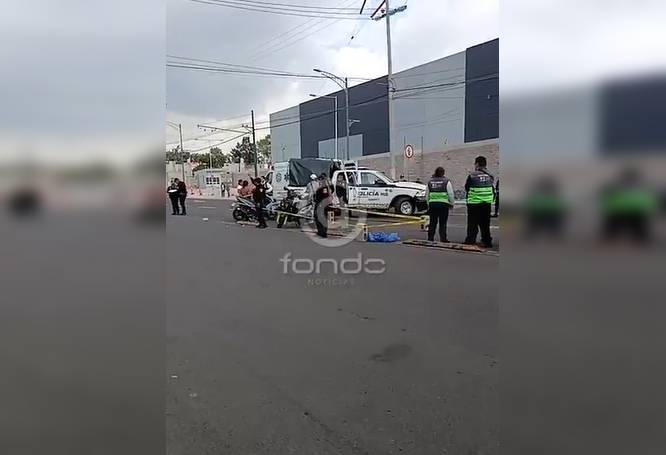URGENTE: Esposos iban en motoneta cuando lo arrollaron; ella murió