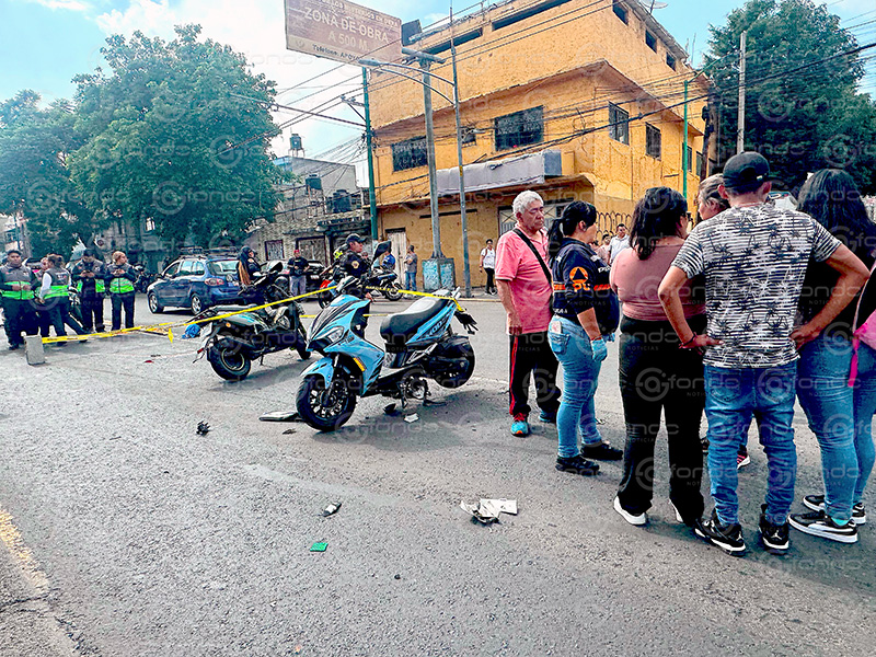 ACCIDENTE. Choque entre motonetas deja una mujer sin vida y tres personas lesionadas