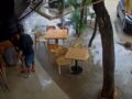 VIDEO: Solitario asaltante amenaza a cliente de restaurante y le quita su Rolex