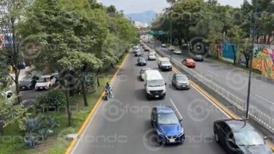 URGENTE: Señor sin hogar intentó cruzar la avenida y murió arrollado por una pipa