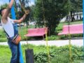 VIDEO. Vecino toma sus herramientas y arregla por su cuenta un parque en Edomex