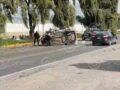 URGENTE: Dos hombres iban en un Aveo, se estrellan contra un árbol y mueren