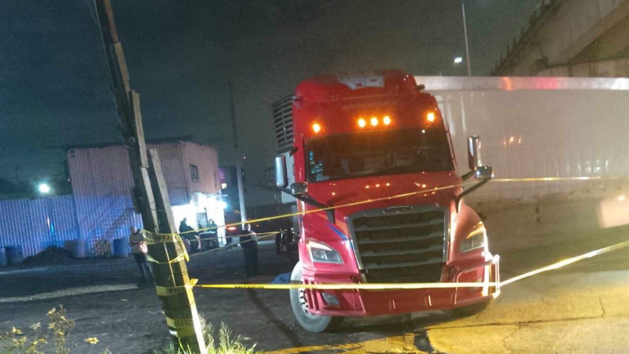 TERRIBLE: Trailero huye a pie luego de arrollar y matar a un ciclista
