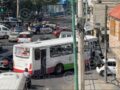 URGENTE: Lunes trágico; motociclista muere junto al carril del Mexibús