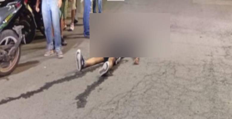 SALVAJE: Vecinos pelean afuera de un ‘punto de venta’ y uno termina muerto