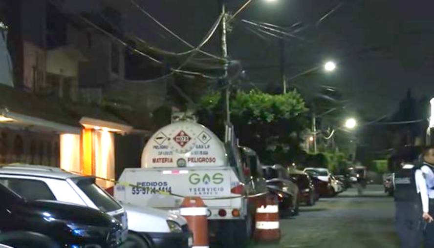 TRAGEDIA: Pipa de gas abastecía un tanque estacionario cuando algo explotó; hay un muerto