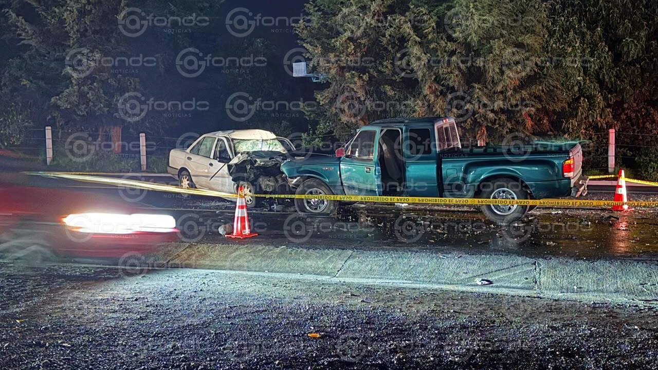 TERRIBLE. Israel y su familia iban en un Tsuru cuando chocaron contra una camioneta; todos murieron