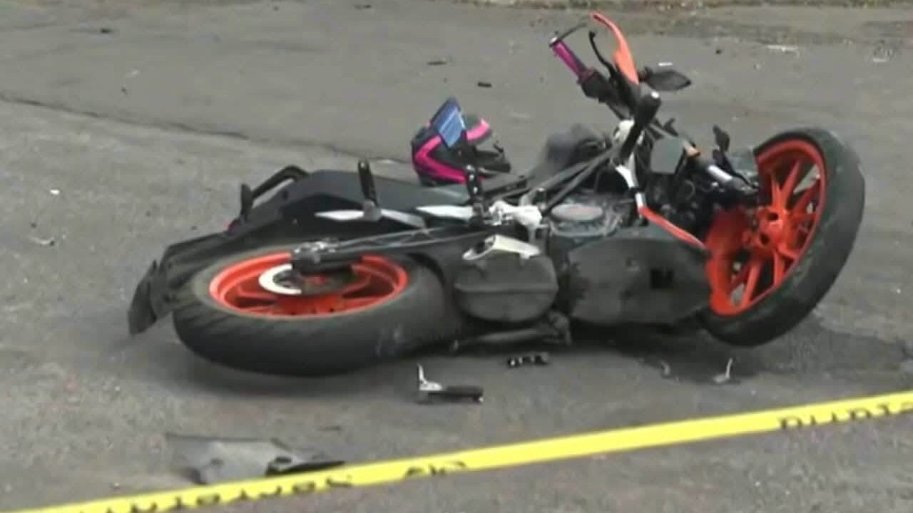 VIDEO: Ariana tenía 19 años, escapaba en moto de una revisión y se mató contra una camioneta