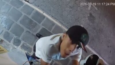 VIDEO: Raterillo no logra quitar una cámara y su cara queda claramente grabada