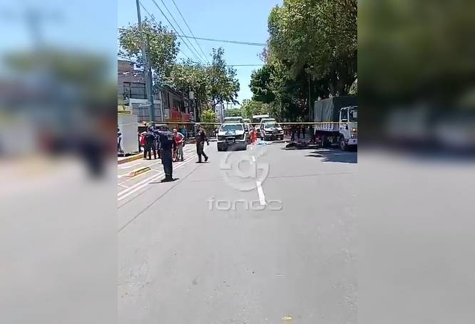 URGENTE: Mujer y hombre en moto mueren arrollados por una ‘casa rodante’