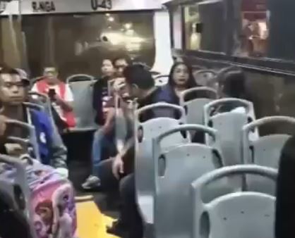VIDEO: ‘Son los mismos…’; asaltantes agarran de ‘clientes’ a camiones de la misma ruta