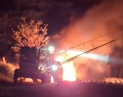 VIDEO: Jaciel manejaba su tractor cuando murió fulminado por una fuerte descarga