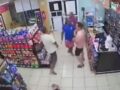 VIDEO: Hermanos asaltan una tienda de conveniencia y luego los ejecutan en su casa