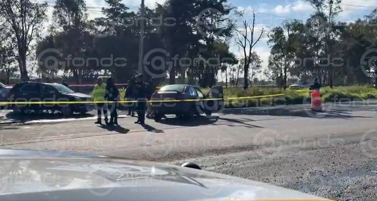 URGENTE: Pareja de abuelitos chocan su auto contra un tráiler y la señora murió