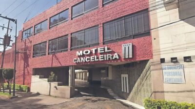 FEMINICIDIO: Pareja entra por la noche al motel; él se fue y ella quedó sin vida